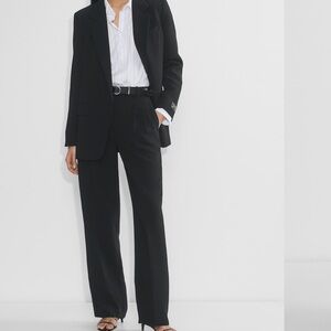 Aritzia Effortless Pants